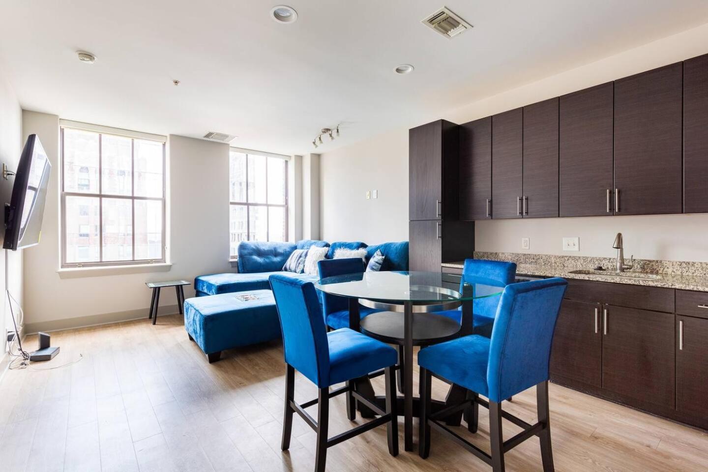 Luxury Inner Harbor Apartment Baltimore Exterior photo